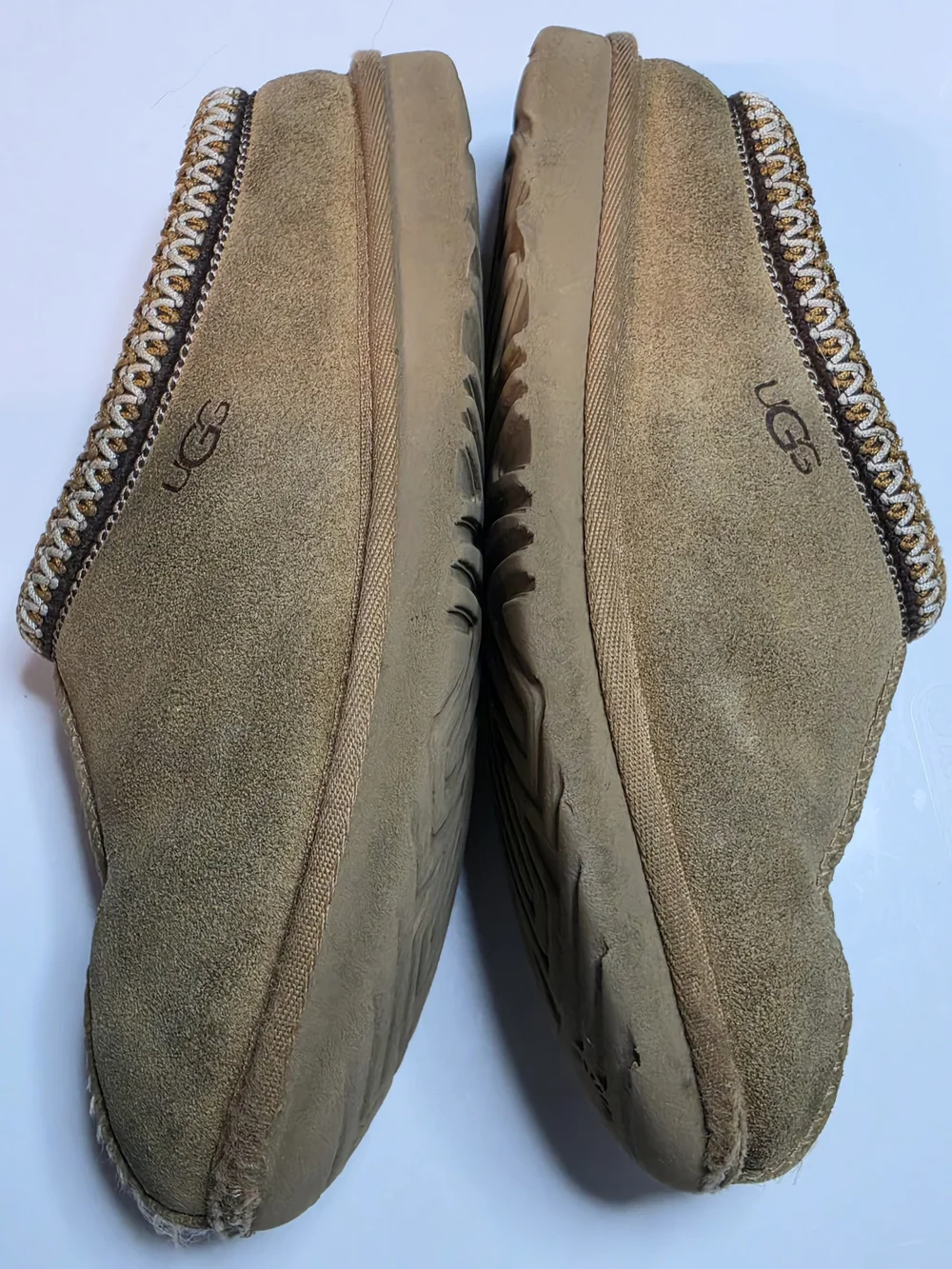 UGG Big Kids Tasman Size 4